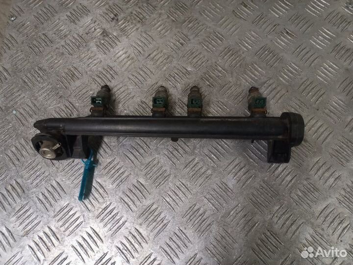 Форсунки топливные Skoda Octavia A4 1.6 AKL