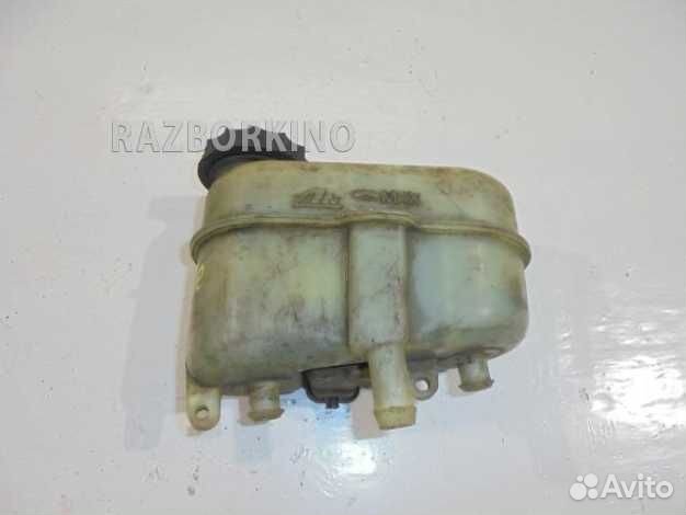 Бачок главного тормозного цилиндра