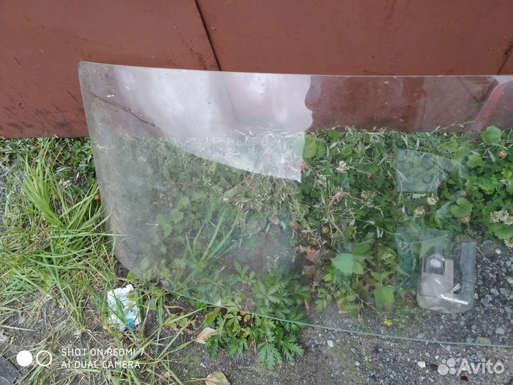 Лобовое стекло