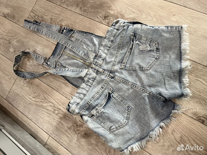 Шорты джинсовые