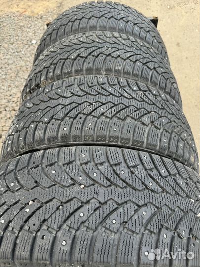 Pirelli Formula Ice 215/50 R17