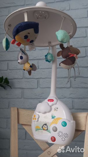 Мобиль на кроватку с проектором tiny love