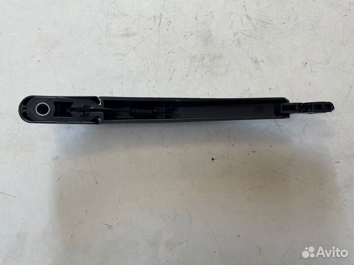 Поводок стеклоочистителя заднего Рено Дастер Твинг