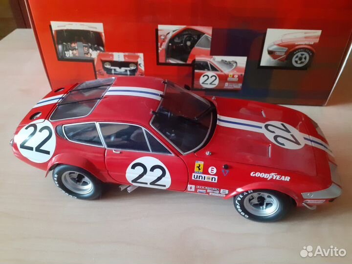 Ferrari 365 gtb4 daytona 1-18 kyosho