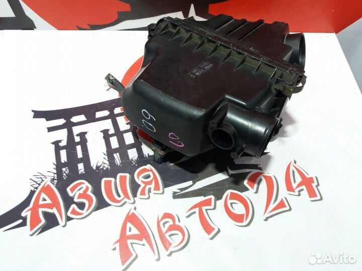 Корпус воздушного фильтра Toyota Vitz NCP10 2NZ-FE