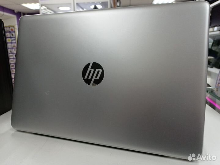 Ноутбук HP i3