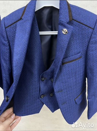 Костюм праздничный на мальчика 4-6 лет