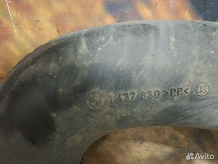 Патрубок впускной Bmw 525I E39 M52TU 1999