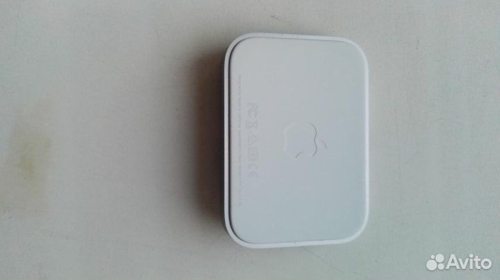 Док-станция Apple iPhone Lightning Dock ML8H2ZM/A