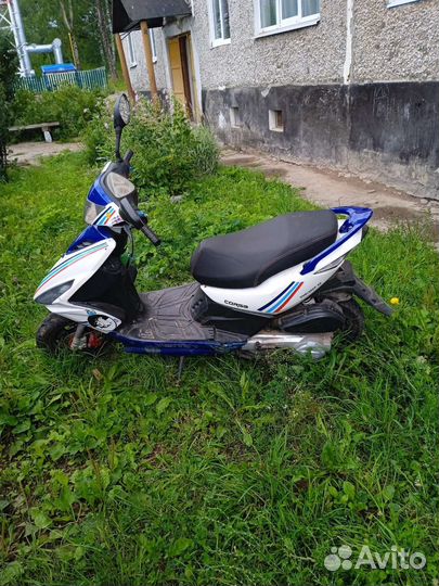 Скутер Vento