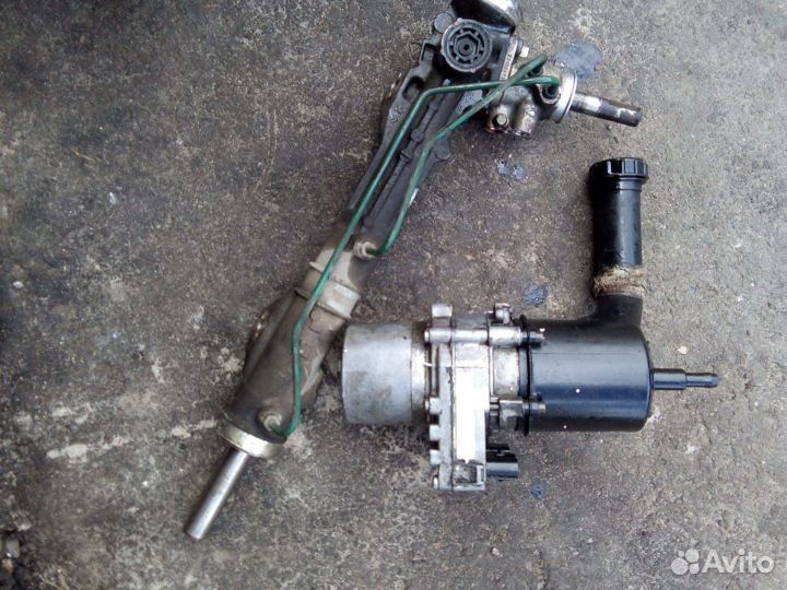 Рулевая рейка Насос
