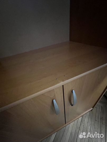 Шкаф распашной для одежды