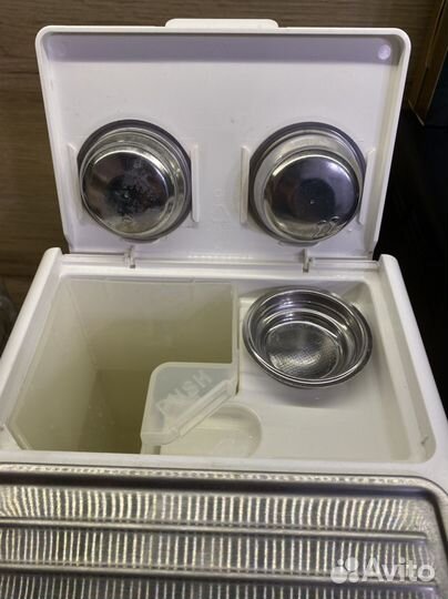 Кофемашина delonghi