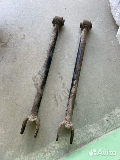 Задний нижний рычаг infiniti m37