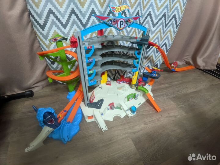 Hot wheels парковка