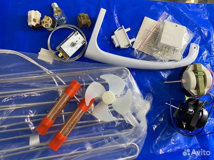 Запчасти для холодильников indesit