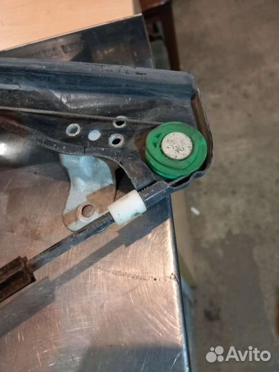 Механизм стеклоподьемника передний VW Jetta 5