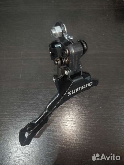 Передний переключатель скоростей Shimano TZ-30