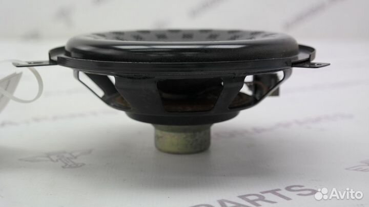 Динамик Grand Cherokee WK2