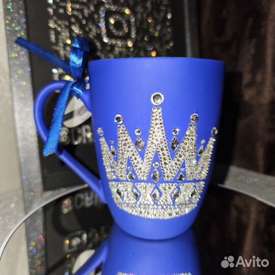Кружка со стразами ручной работы