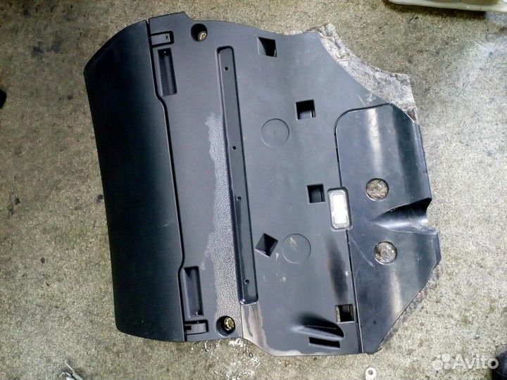 Бардачок Audi A6 C6 AUK 3.2 2007