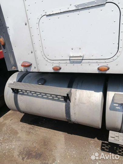 Топливный бак интернационал