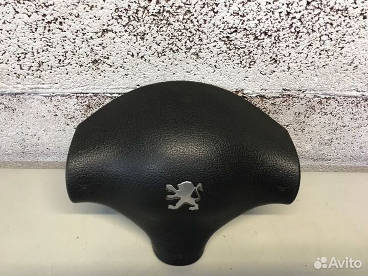 Подушка безопасности в руль Peugeot 206 хетчбек