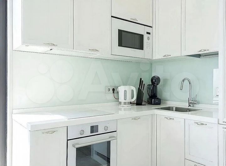 1-к. апартаменты, 56 м², 11/16 эт.