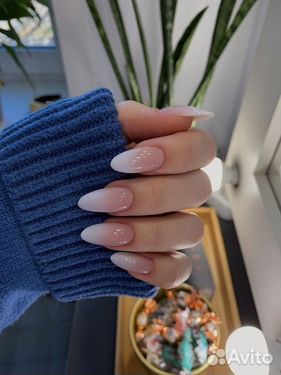 Модель на маникюр бесплатно