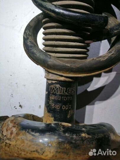 Амортизатор передний правый mitsubishi lancer 10