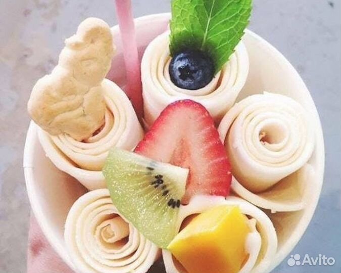 Жареное ролл мороженое на праздник