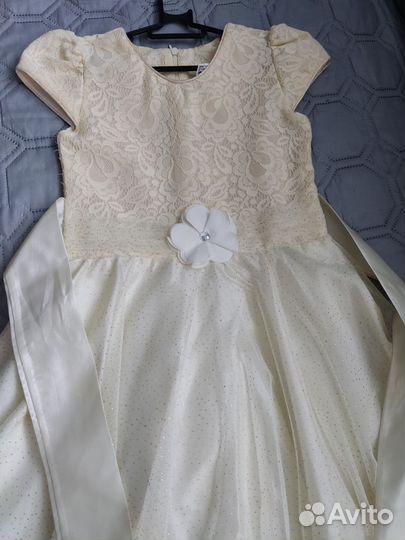 Платья на девочку 110-116-122
