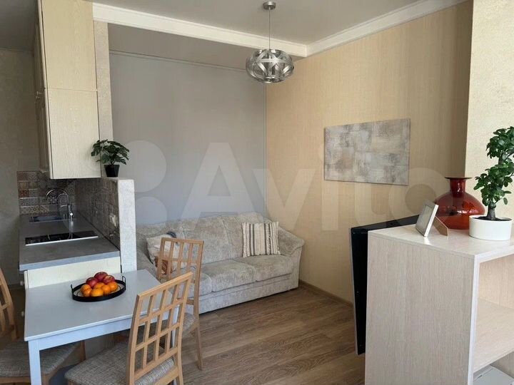 2-к. квартира, 81 м², 6/16 эт.