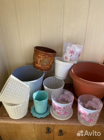 Горшки под цветы