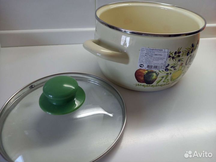 Кастрюля эмалированная