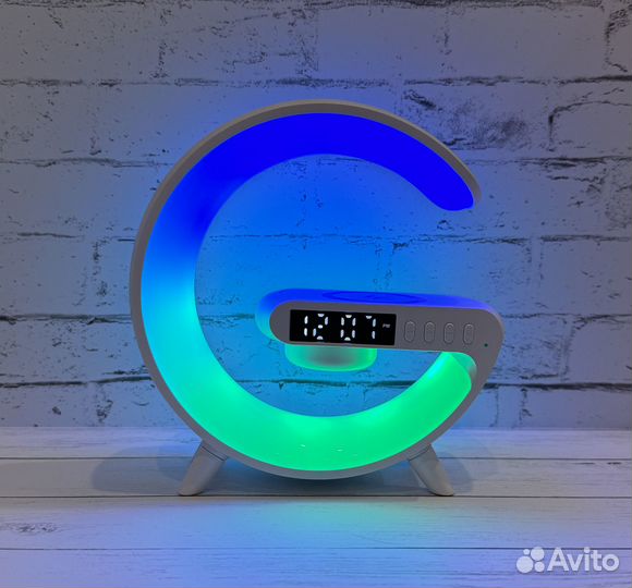 Световая колонка-будильник с беспроводной зарядкой