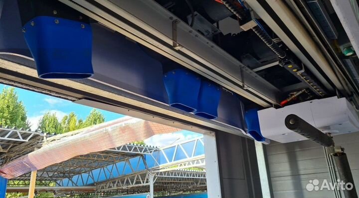 Робот автомойка автомобилей