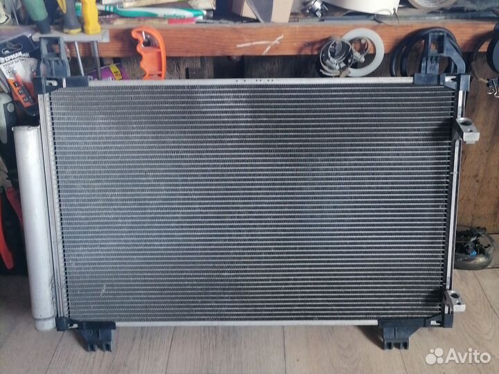 Радиатор кондиционера vitz