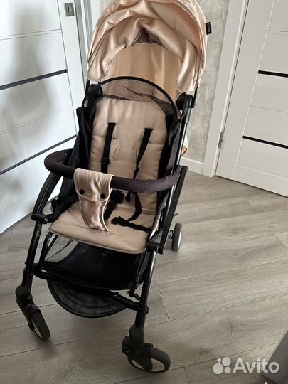 Коляска прогулочная
