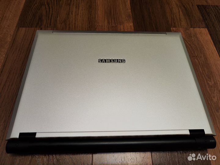 Ноутбук Samsung X11 (14.1, T5500,2гб,160HDD)