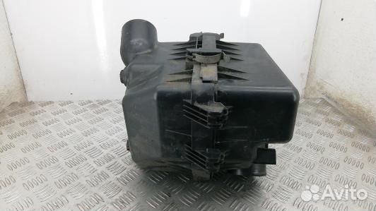 Корпус воздушного фильтра toyota RAV 4 ZSA3 (8NI05
