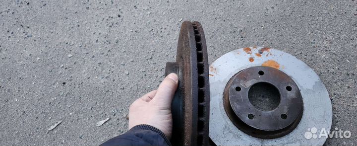 Диск тормозной infiniti g35 2шт (цена за оба)