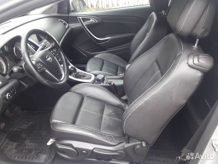 Opel Astra GTC 1.6 МТ, 2012, 178 000 км
