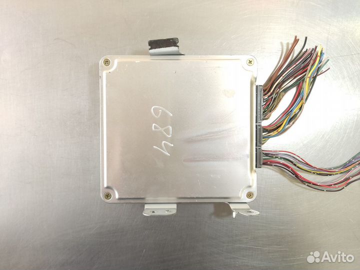 Блок управления двигателем Toyota Corolla e10