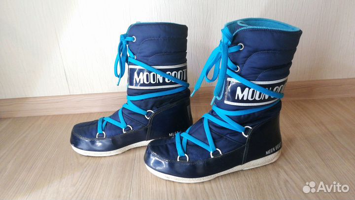 Ботинки Moon Boot the original