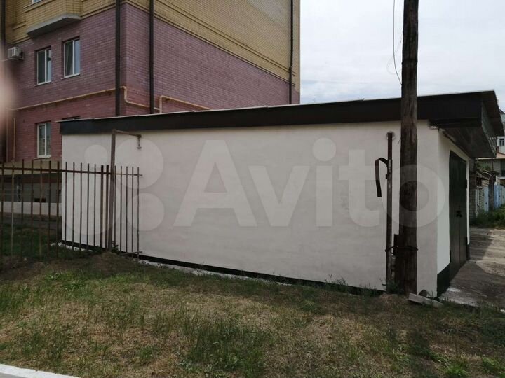 Гараж, > 30 м²