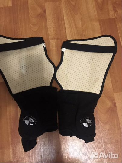 Щитки футбольные nike