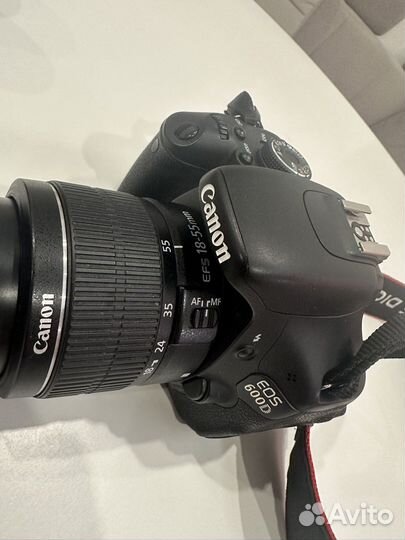 Зеркальный фотоаппарат canon 600d