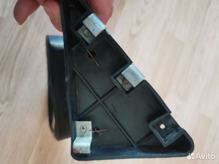 Зеркало заднего вида