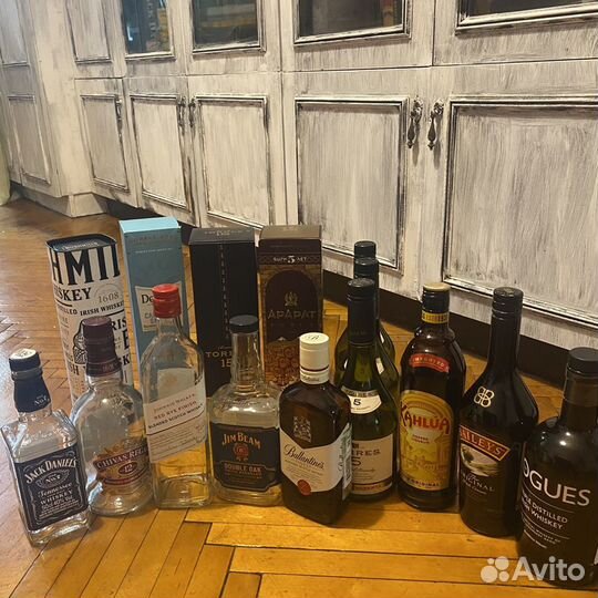 Бутылки из под виски,коняка